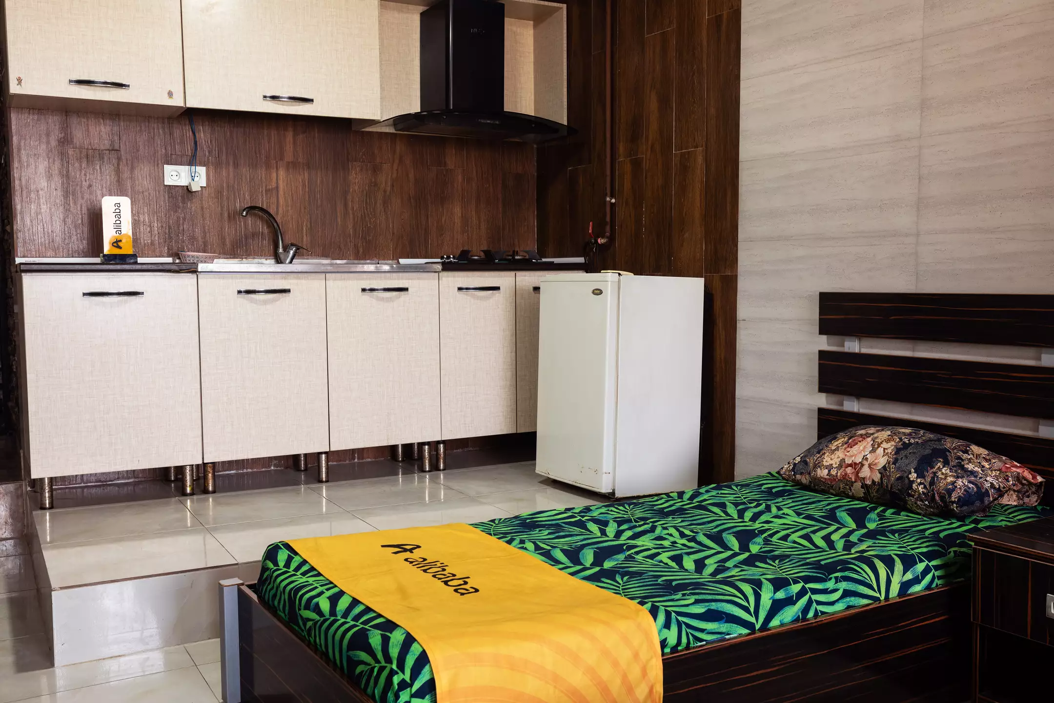 Alibaba https://cdn.alibaba.ir/ostorage/hotel-accommodation-images/6857ffb2ac13a7ed0d84df43_سه تخته (3).webp